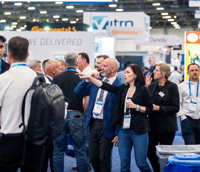 GlassBuild show floor 2026
